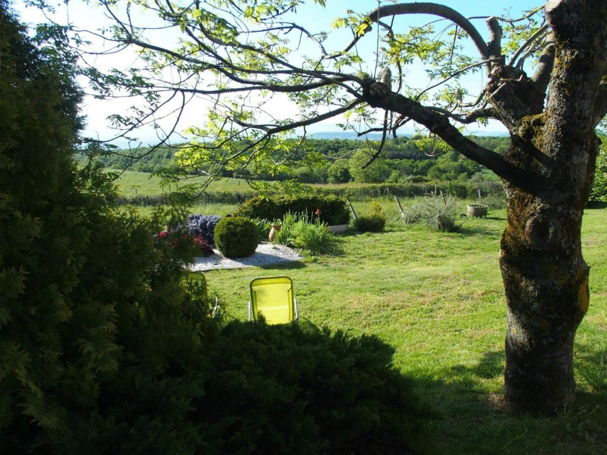 Appartamento Au Bouillat D Anty Châtel-Guyon Esterno foto